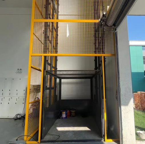 仓山导轨式升降机助力物流园破解运输难题